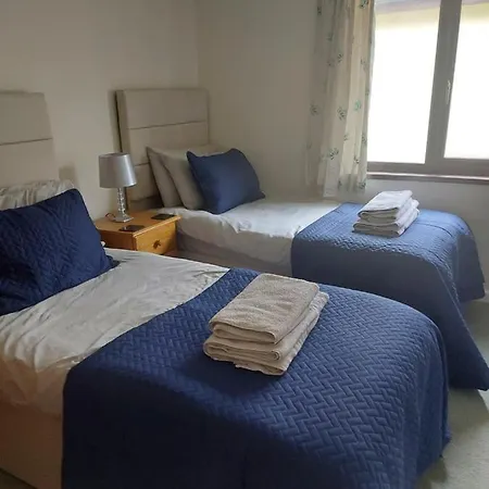 10 The Parklands - Cosy Bungalow In Cornwall